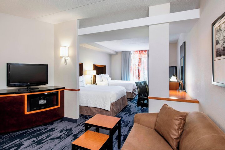 Room 22 of 34