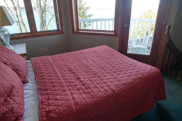 Room 55 of 128