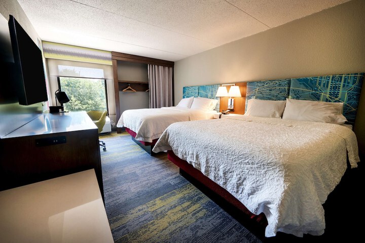 Room 6 of 14
