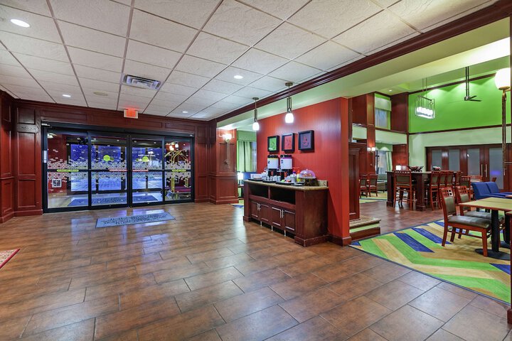Hampton Inn & Suites Tulsa North / Owasso