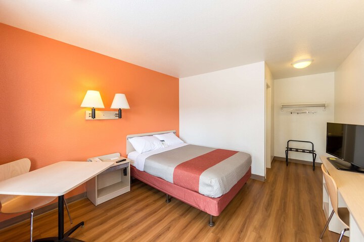 Room 22 of 29