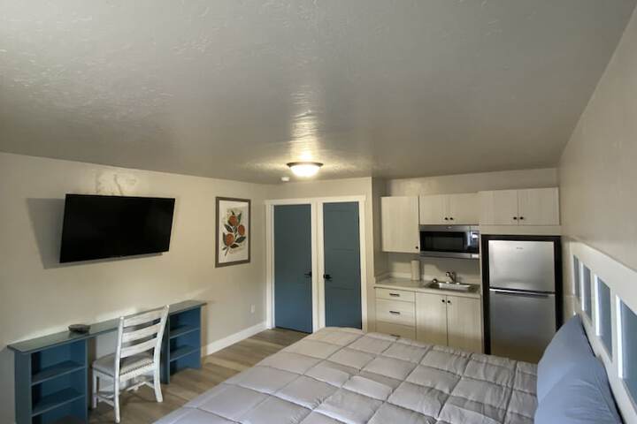 Room 12 of 15