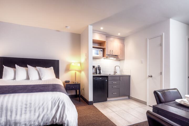 Room 21 of 34