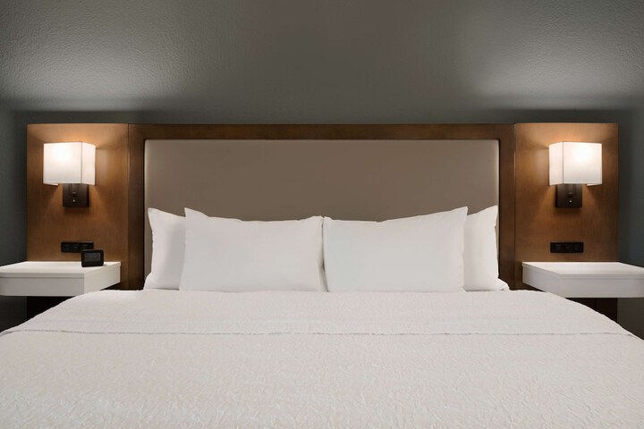 Room 14 of 31