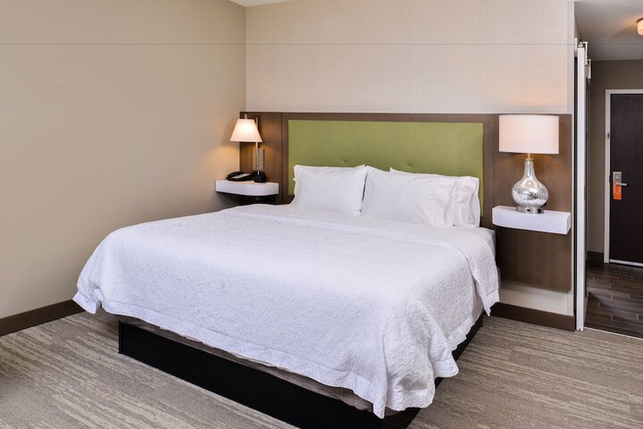 Hampton Inn Omaha Airport