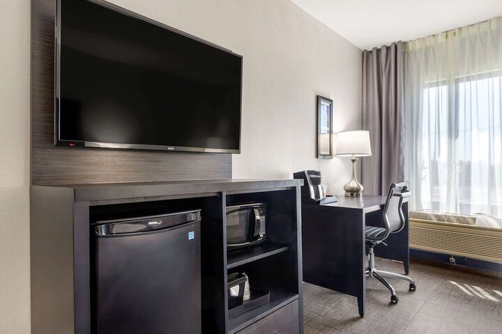 Room 38 of 49