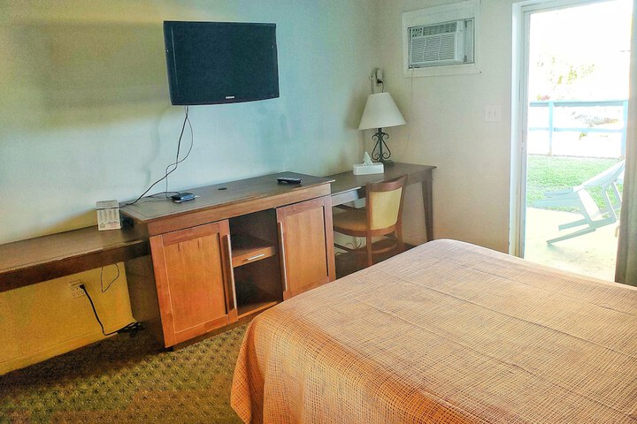 Room 6 of 36