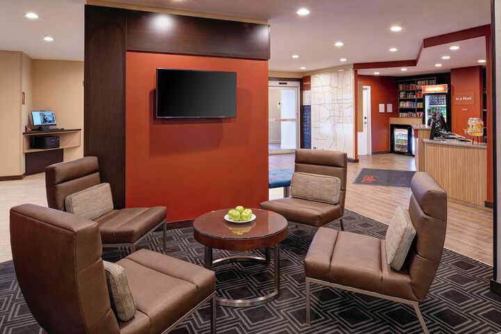 Hotel Interior 10 of 27