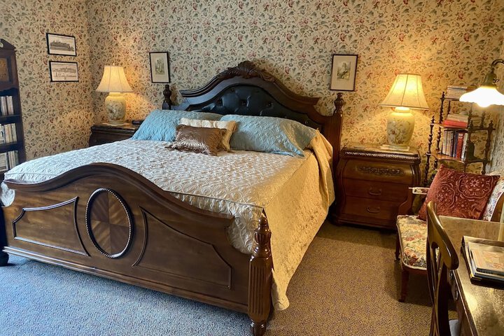Room 73 of 112