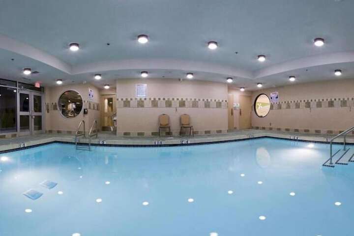 Holiday Inn Hotel & Suites Surrey East Cloverdale by IHG