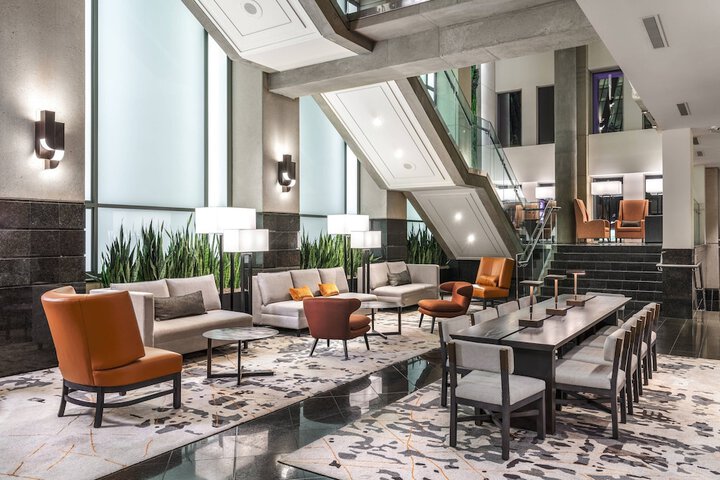Delta Hotels by Marriott Vancouver Downtown Suites - Downtown Vancouver