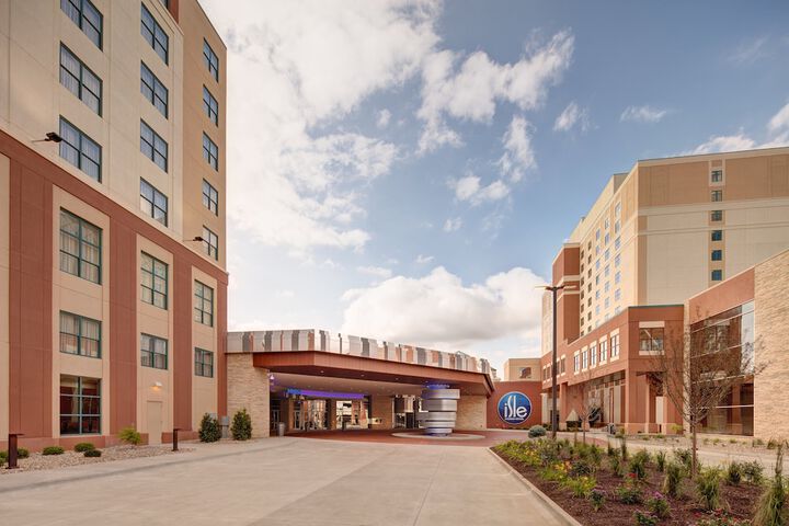 Isle Casino Hotel Bettendorf - a Caesars Rewards Destination