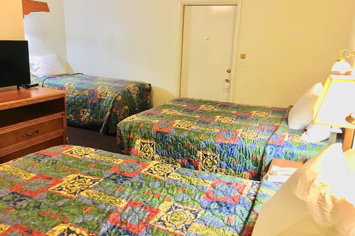 Room 35 of 51