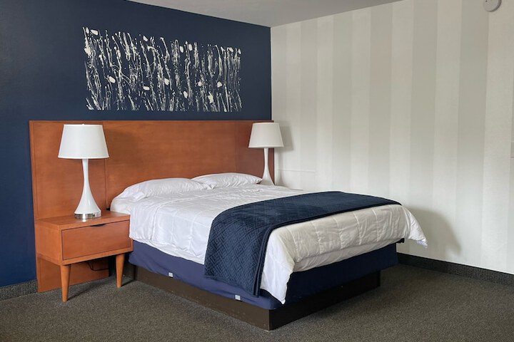 Room 25 of 60