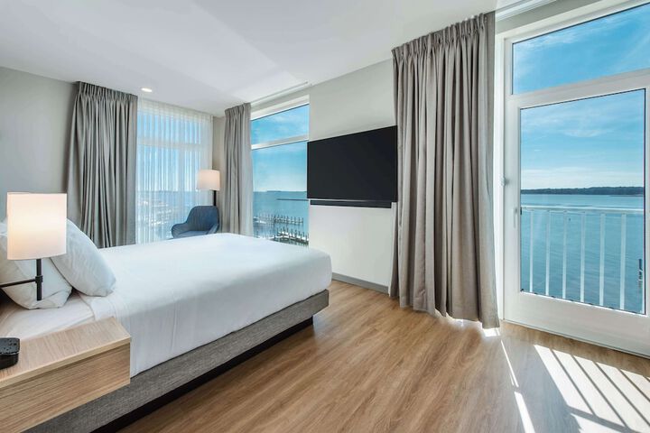 Room 50 of 92