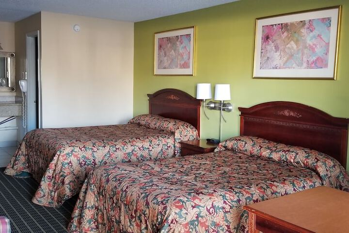 Room 16 of 19