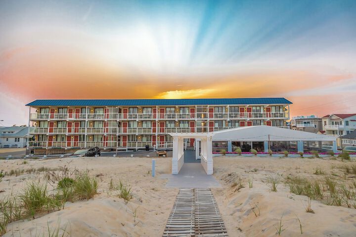 Spray Beach Oceanfront Hotel