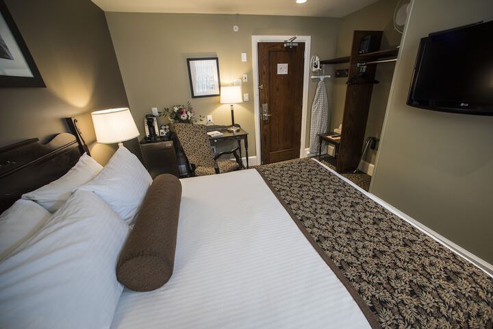 Hume Hotel & Spa