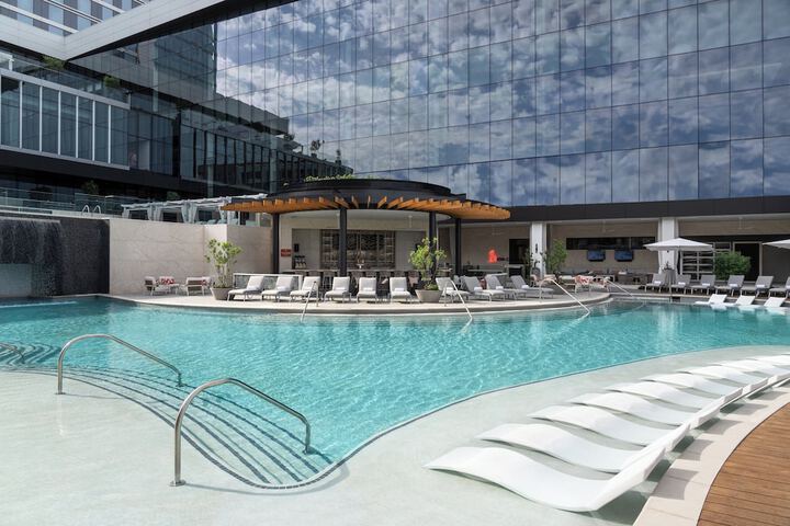 Loews Arlington