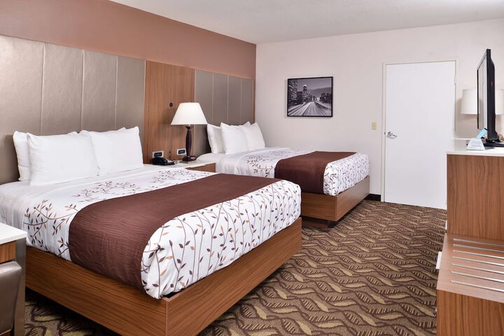 Room 14 of 30