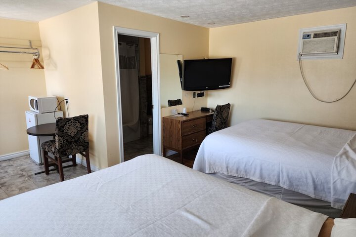 Room 40 of 85