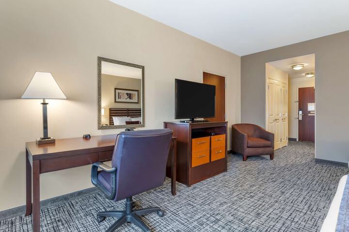 Best Western Plus Bayside Hotel