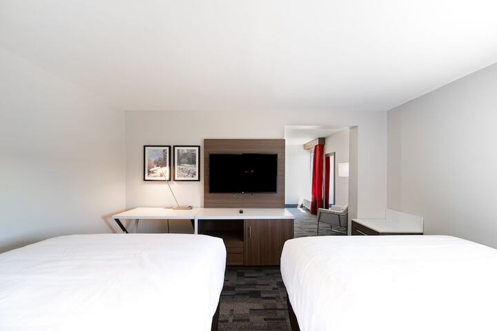 Room 31 of 108