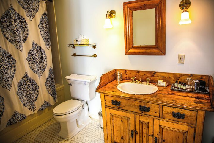 The Millerton Inn