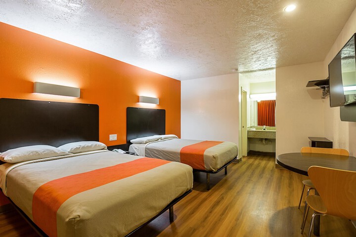 Room 14 of 31