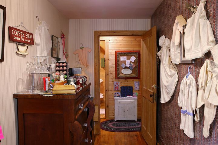 Room 30 of 42