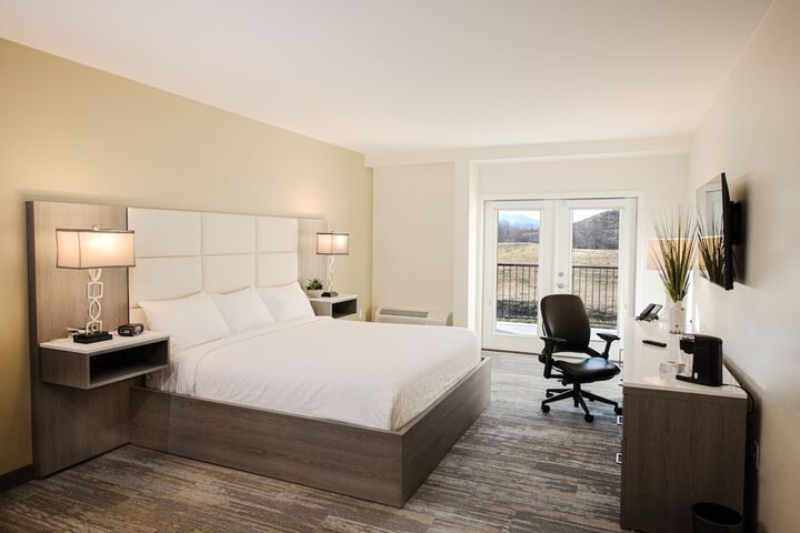 Room 12 of 56