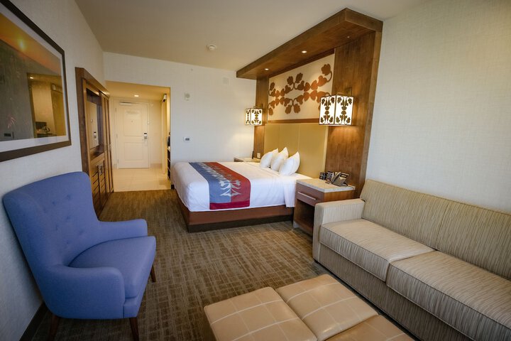 Room 6 of 44
