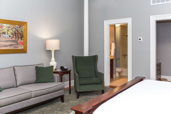 Room 18 of 65