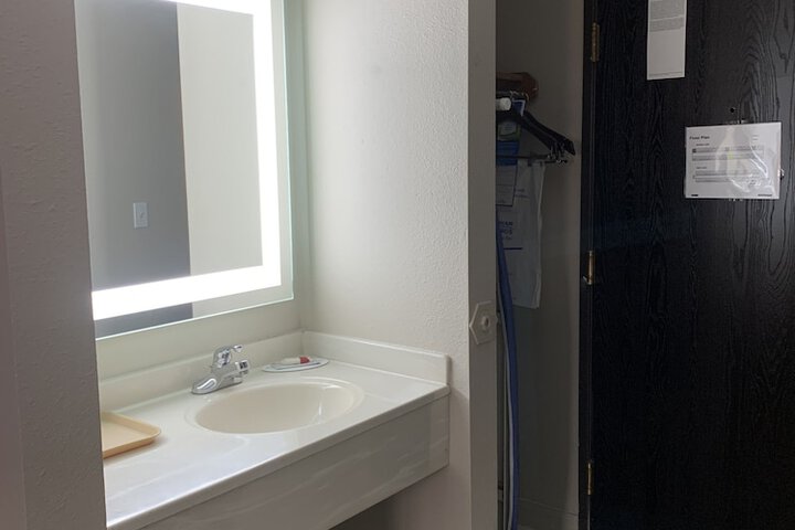 Room 7 of 21