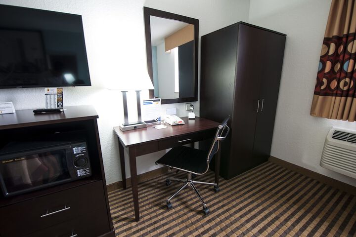 Room 38 of 44