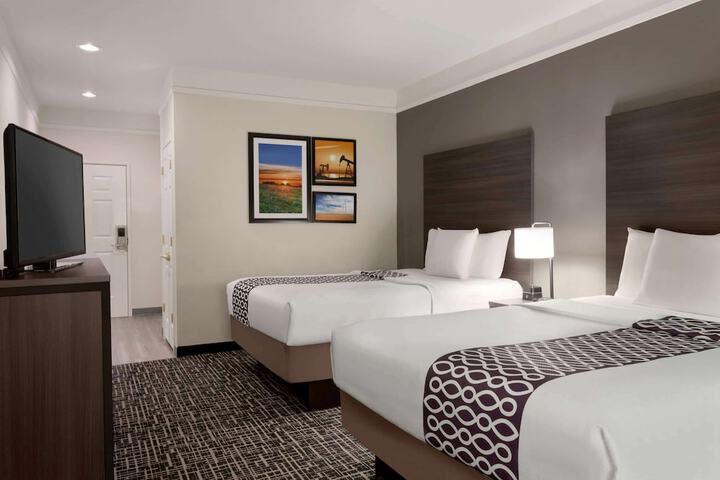 Room 9 of 29