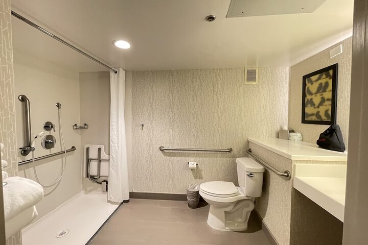 DoubleTree by Hilton Fresno Convention Center