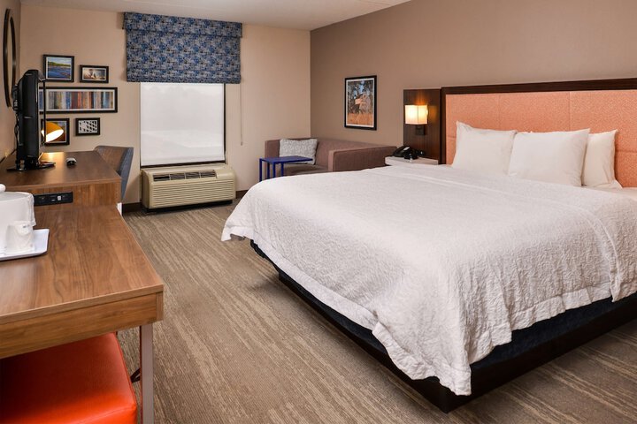 Room 43 of 69