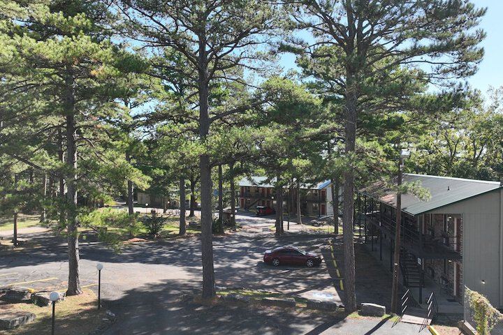 Hotel 7 of 47