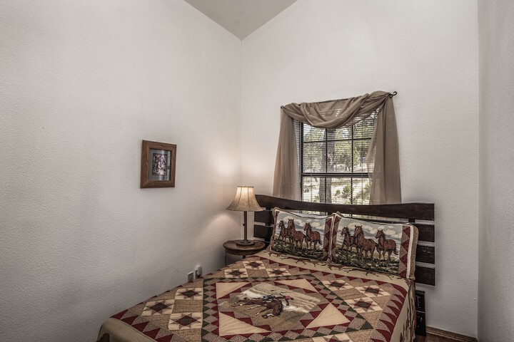 Room 16 of 26