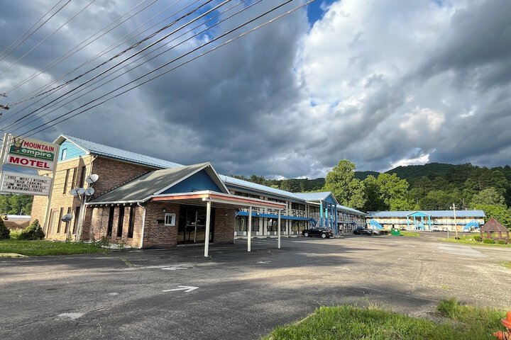 Mountain Empire Motel