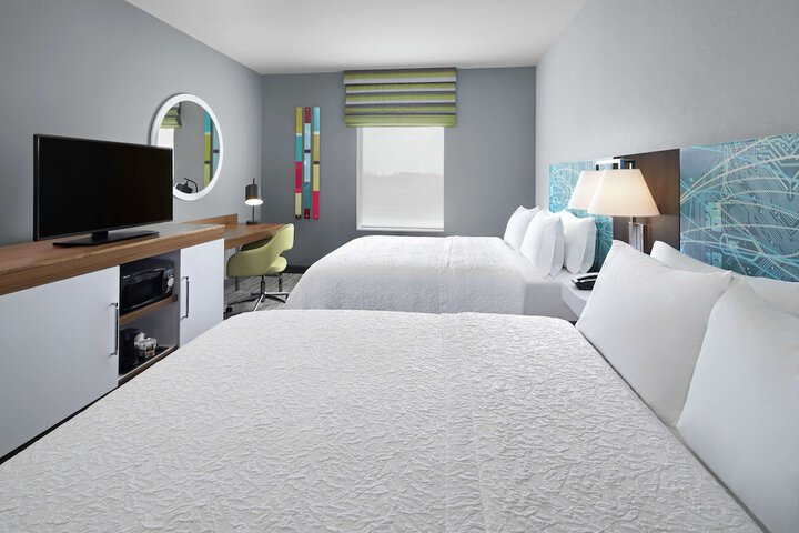 Room 12 of 28