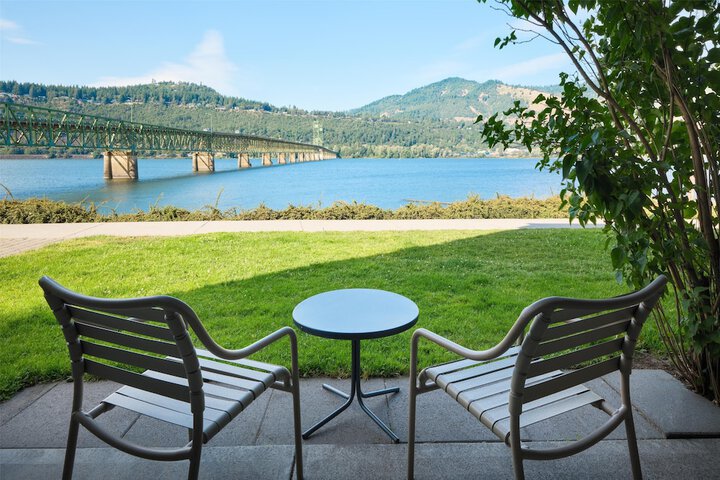 Best Western Plus Hood River Inn