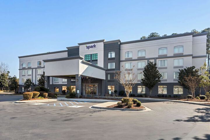 Spark by Hilton Port Wentworth Savannah
