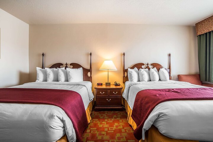 Room 42 of 59