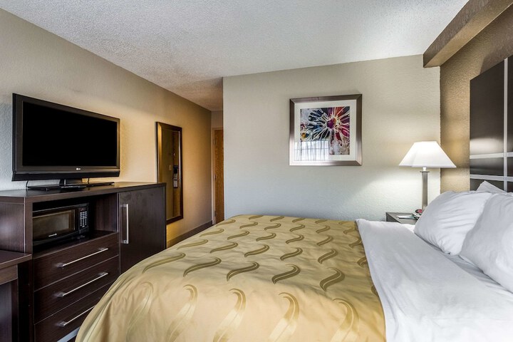 Quality Inn & Suites El Paso I-10