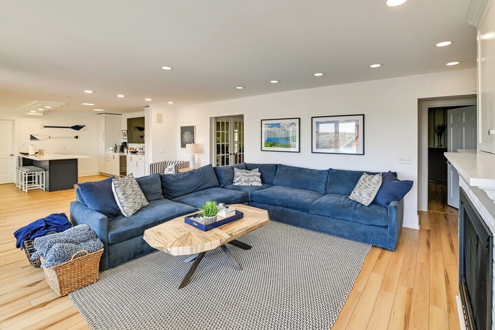 Finger Lakes Vacation Rental w / Hot Tub & Pool