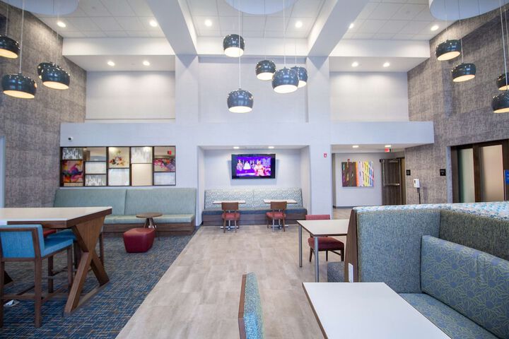 Hotel Interior 18 of 40