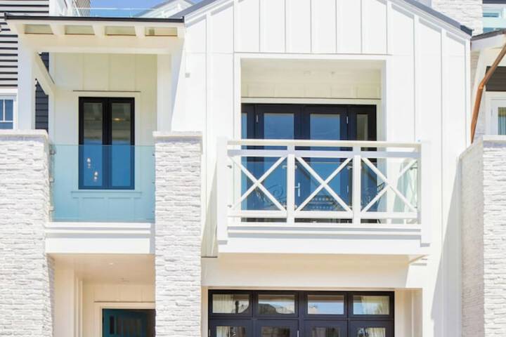 Lido House Autograph Collection