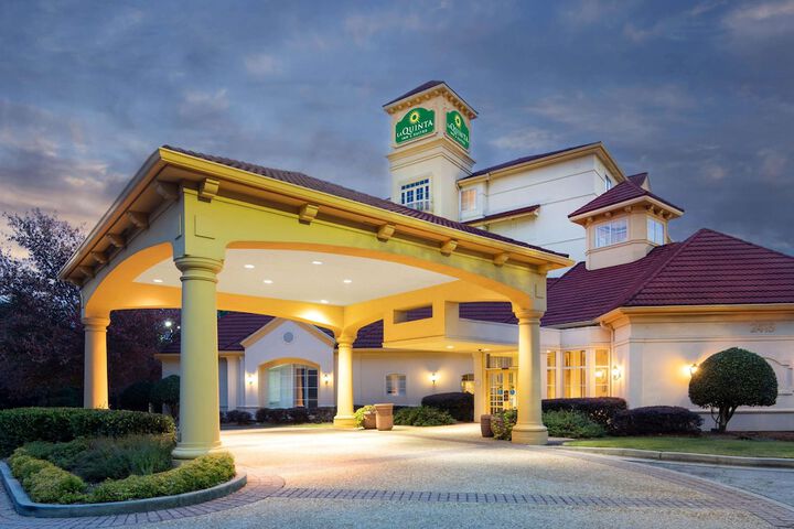 Hotel 6 of 44